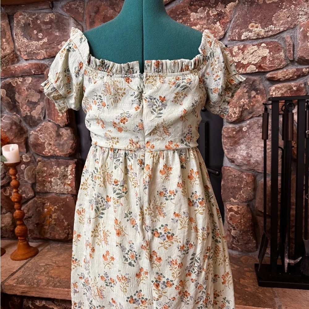 Lulus Floral Summer Dress in Sage Green - Picture 4 of 5